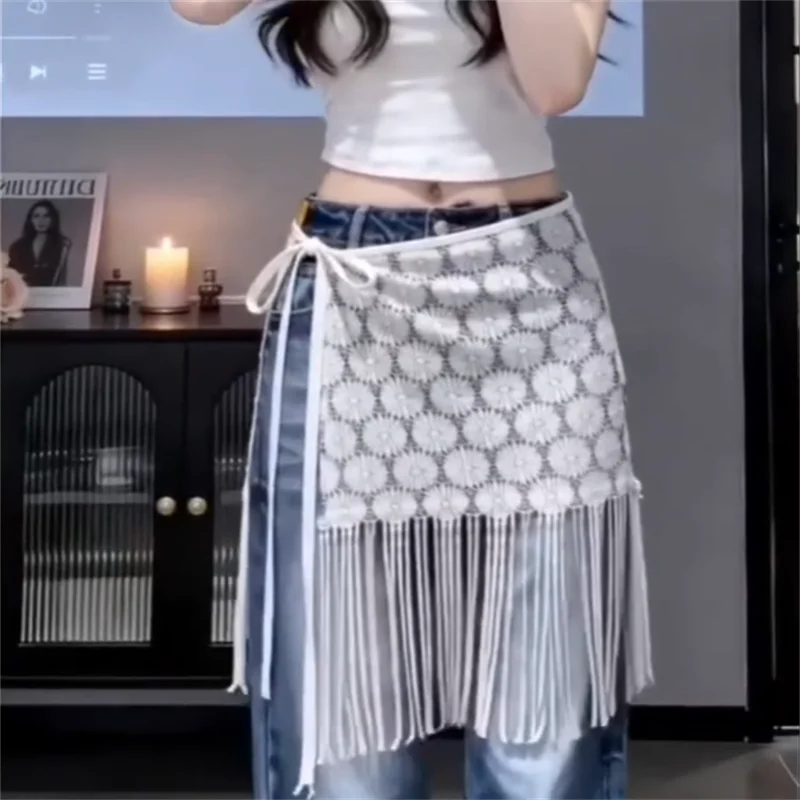 women's-waist-cincher-tassel-waistband-fashionable-outer-wear-clothing-accessories-butt-covering-lace-up-girdle