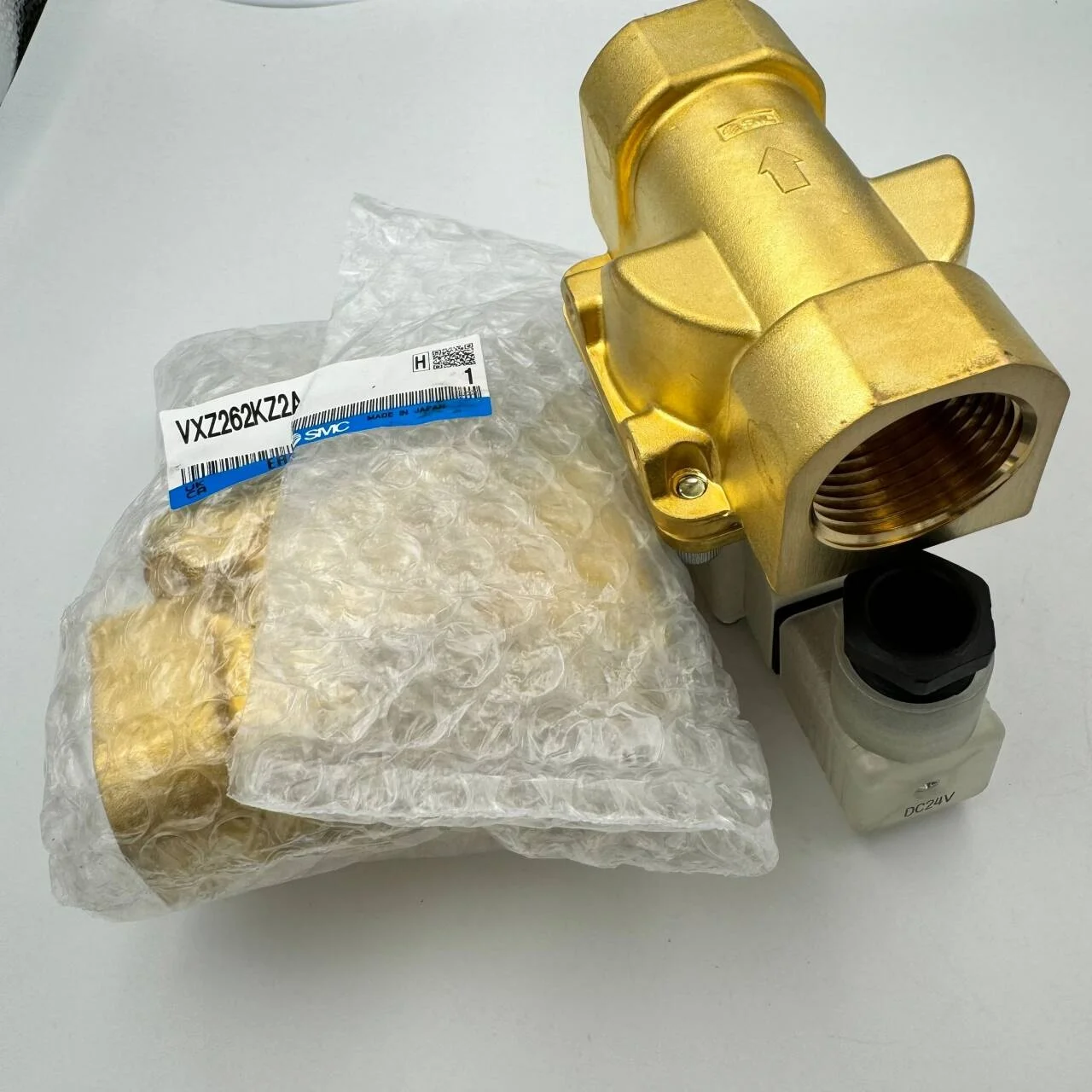 

Original SMC Pilot-operated Solenoid Valve VXD262NZ1G/1B VXZ262KZ2A/XB VXD262NZ2A VXZ260KZ2A/XB Two-way Solenoid Valve