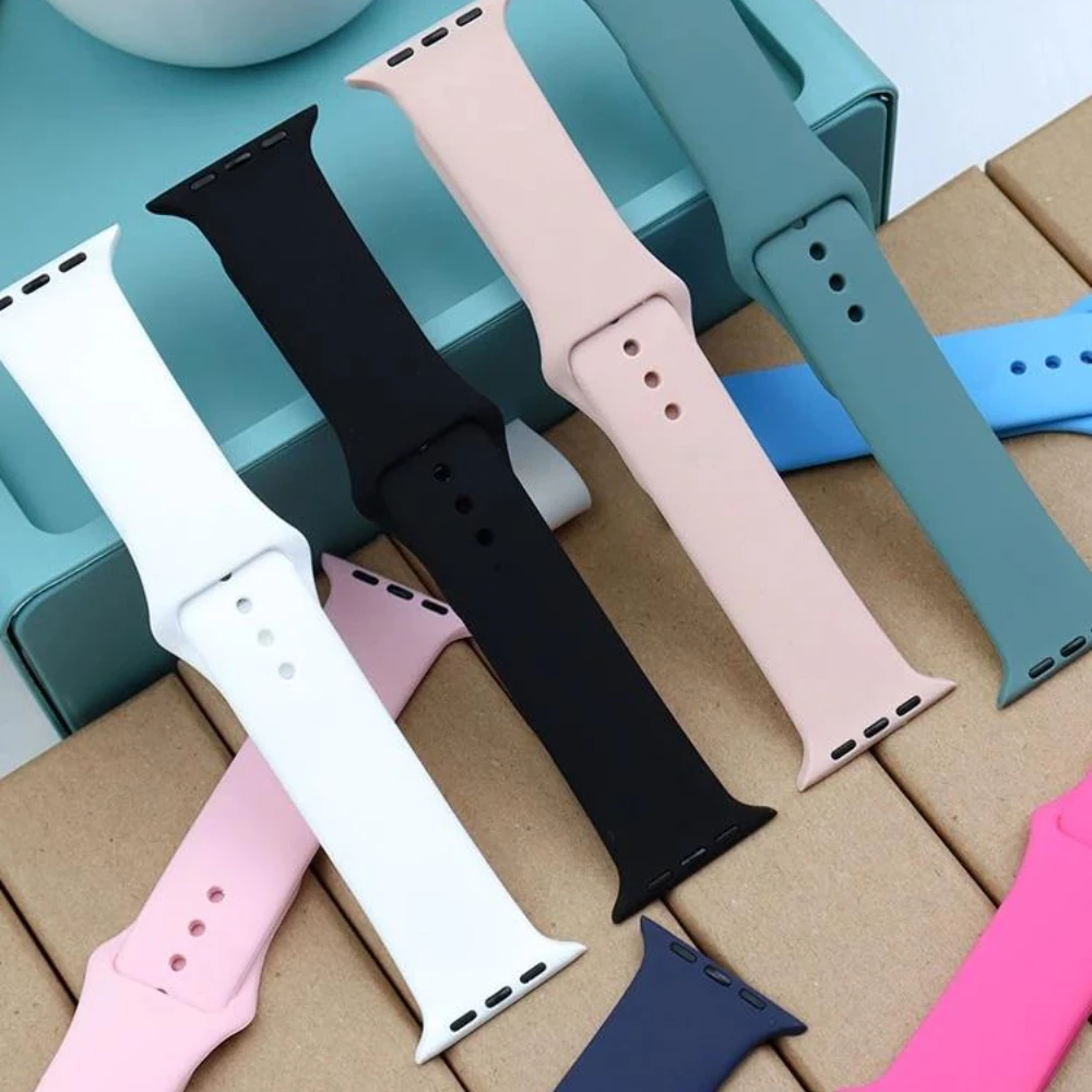 Silicone Strap For Apple Watch Band 44mm 40mm 45mm 41mm 49mm 42mm 38mm 44 mm bracelet iwatch series 9 7 se 3 4 5 6 8 Ultra band