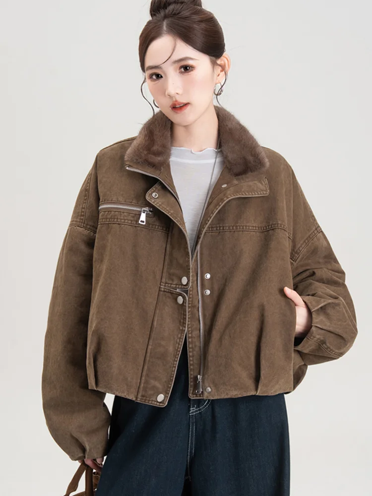 سترة شتوية جديدة لعام 2025 بياقة من فرو المنك الحقيقي الطبيعي سترة نسائية دافئة من قماش الدنيم ملابس خارجية نسائية سميكة فاخرة #3