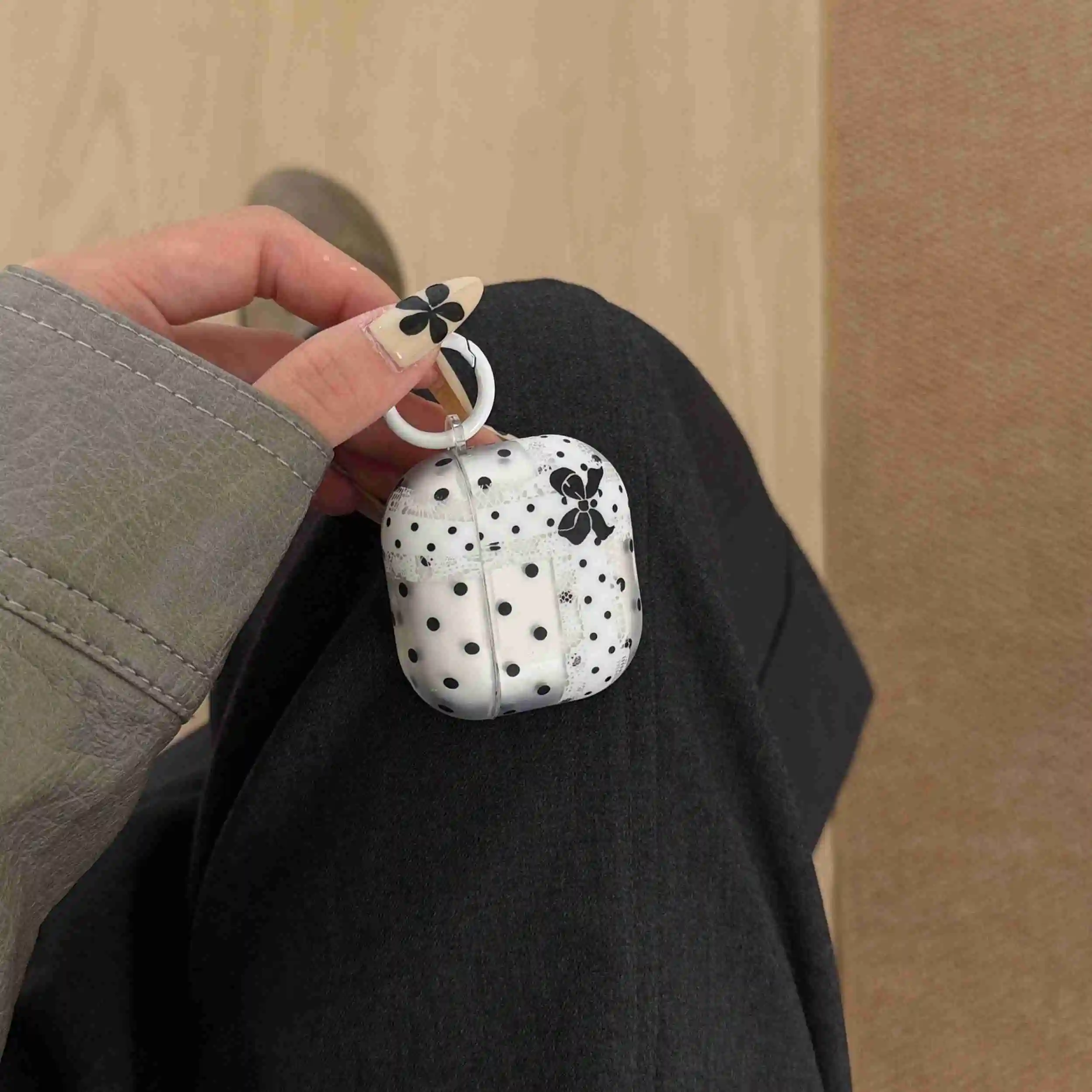 Fashion Simple Black Polka Dot Lace Pattern Transparent Protective Earphone Case For AirPods 5 4 3 2 1 Pro Pro2 Pro3 Soft Cover