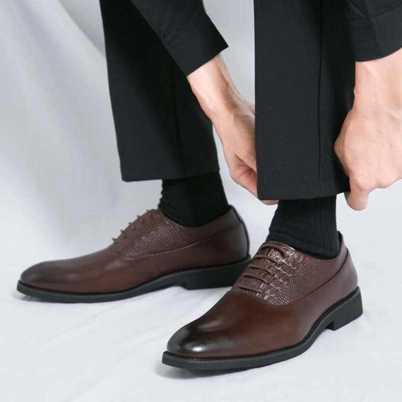 Sapatos de couro masculinos, preto, marrom, estilo minimalista e retrô, casamento, lazer, festa, diário, formal, sapatos adultos, 38-46, quente