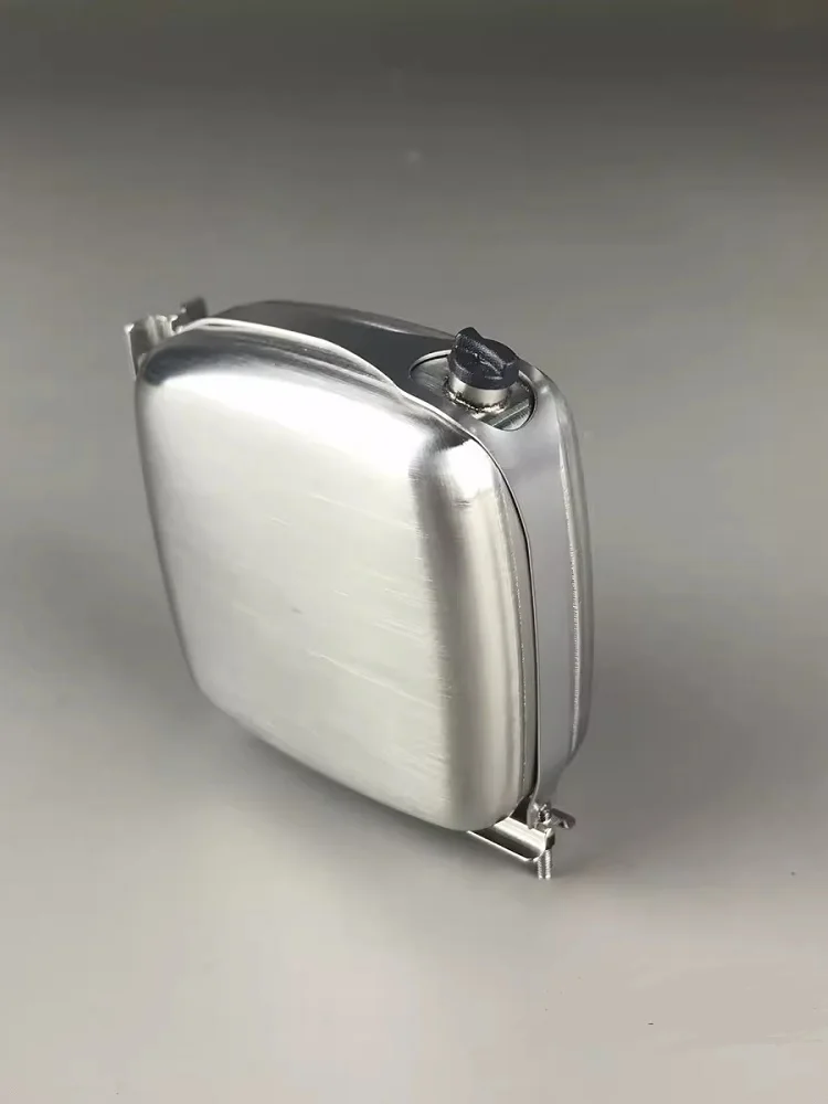 Scaleclub トラック 1/14 ダンプトラックユニバーサル金属尿素タンク 27 ミリメートル幅燃料タンクモデル