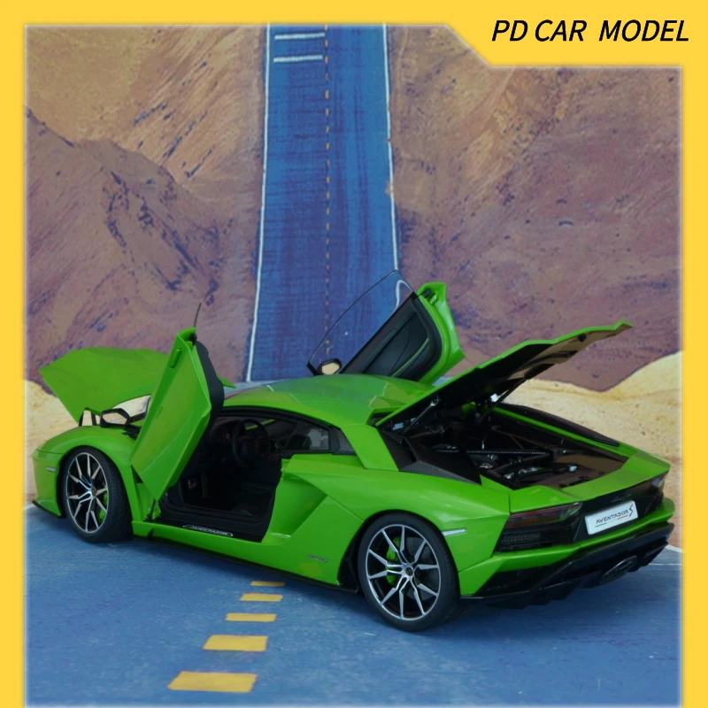 AUTOART Collectible 1:18 FOR  LAMBORGHINI AVENTADOR S GREEN   Gift for friends and family