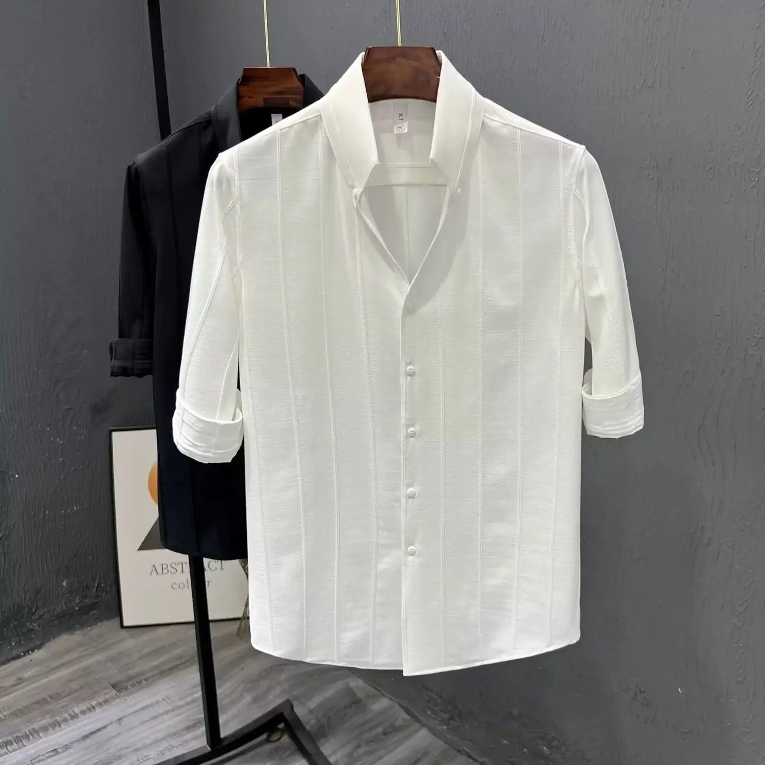 

Trendy and trendy short sleeved shirts for men luxury, ruffled and handsome design. Summer men's sleeved shirts striped shirts