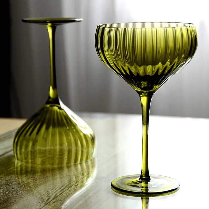 Retro Green Wine Glass Minimalist Textured Glass Goblet French Style Home Bar Party Drinkware for Red Wine Tasting & Decor Gifts