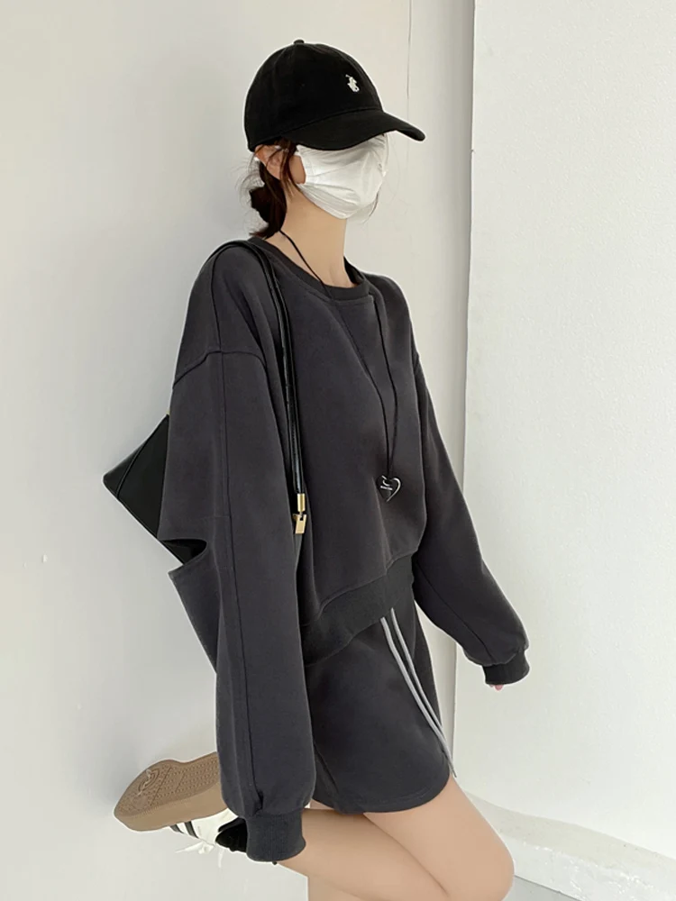 Faionable Spor Casual Sle Set Women's Early Autumn Loose Sweatirt f Skirt Two-Piece Set Small Size Madrid High School