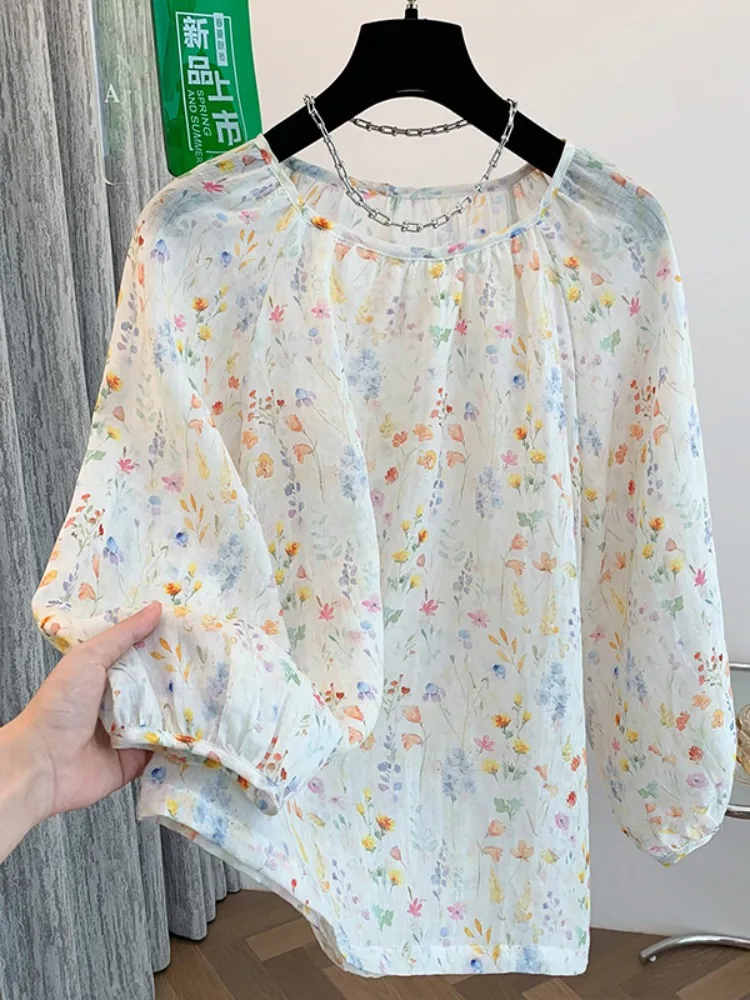 Elegancki lniany top z konopi w kwiatowy wzór, damski, letni, cienki, duży rozmiar, zakrywający brzuch, bawełniano-lniany, wyszczuplający, narzutka na plażę.