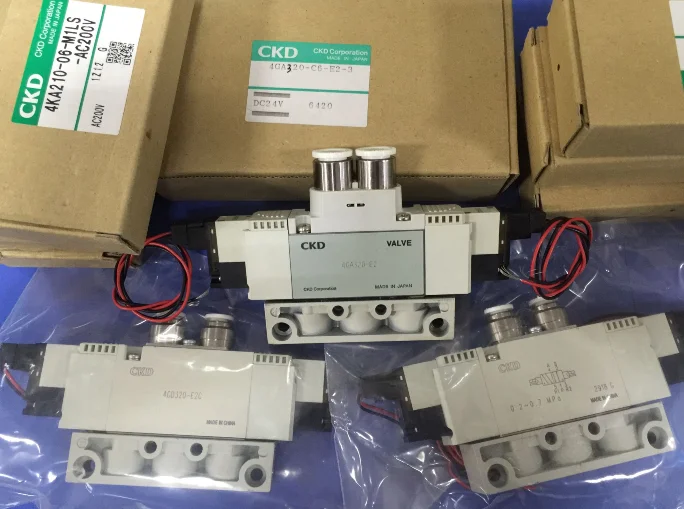 

Japan's original CKD 4GA330-E2.4GA339-E2 Solenoid valve 4GD330-E2C.4GD339-E2C 4GA330-E2