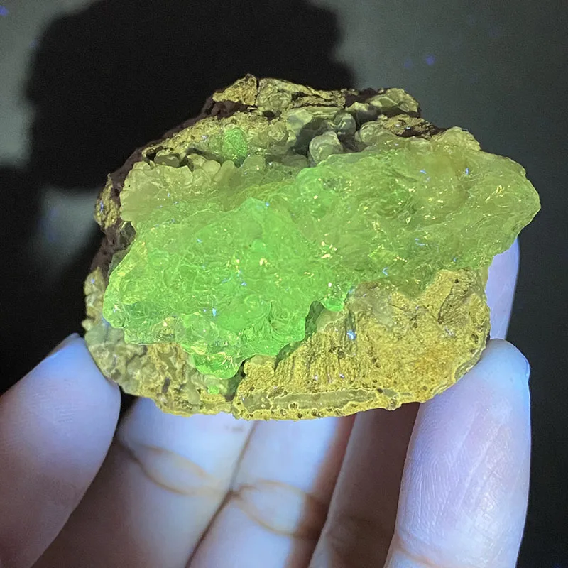 100% naturalBig ones hyalite （Green crystal fluorescence）mineral  specimen Healing crystals Gemstone collection
