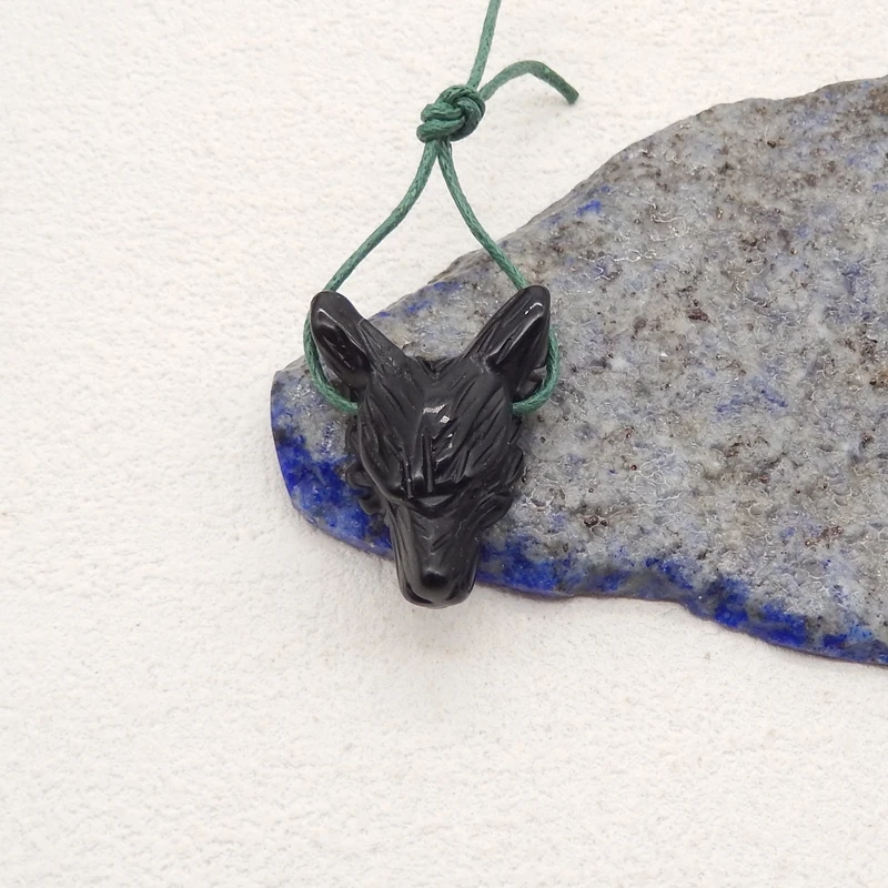 Natural Stone Obsidian Wolf Head Pendant Bead,Handcarved Animal Pendant DIY Jewelry Necklace Accessories 25x18x9mm 3g