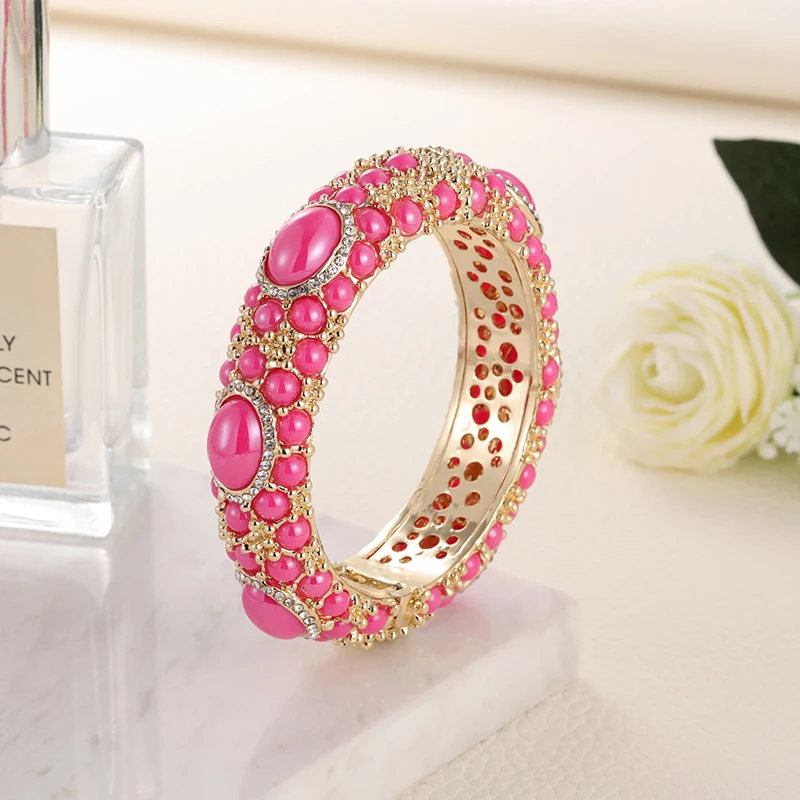 Sally's Paradise New Fashion High Quality Gold Plated Rhinestone Luxurious Bracelets Resin Bangles For Women 10976