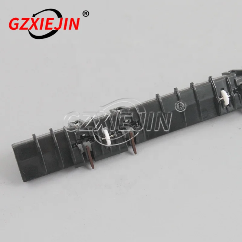

Направляющая выходного ролика фьюзера JC91-01053A (HR) для Samsung SCX-8123, SCX-8128, K4250LX, K4300LX, K4350LX, K3250NR, K3300NR, ролик фьюзера JC61-04645A