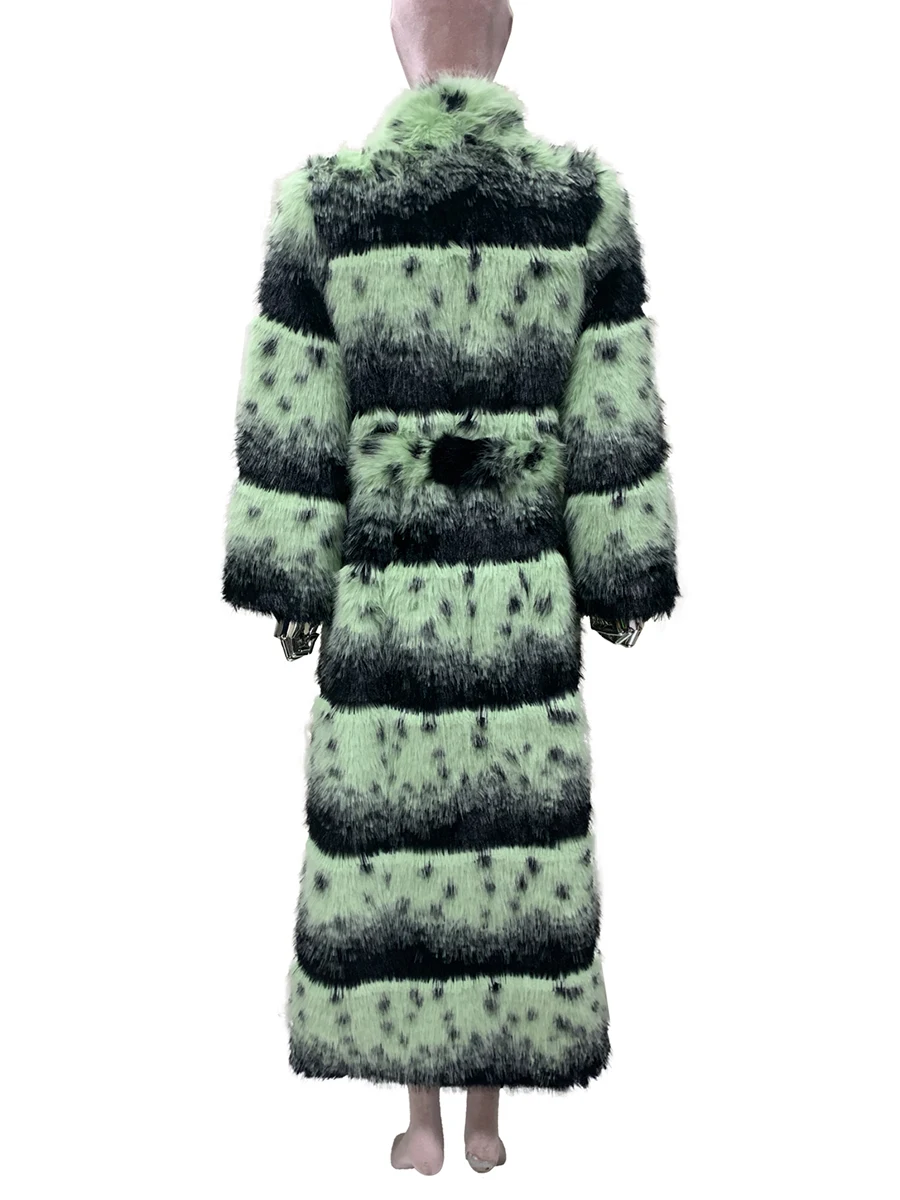 秋冬用エクストラロングカラフルストライプ厚手暖かい毛足の長いフェイクフォックスファーコート女性用スタンドカラーラグジュアリーファーリーオーバーコート