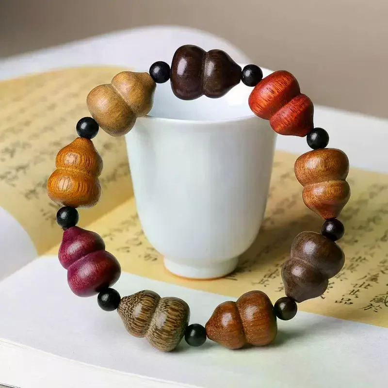 Natural Sandalwood Gourd Beaded Bracelet Natural Fragrance Handmade For Daily Wear Meditation Yoga Gifting