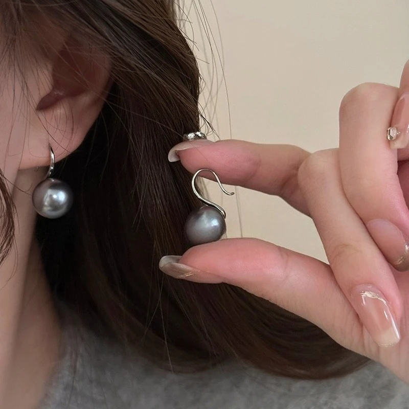 True hemp gray pearl earrings light luxury high sense retro temperament stud earrings women's fashion cold wind ear hook