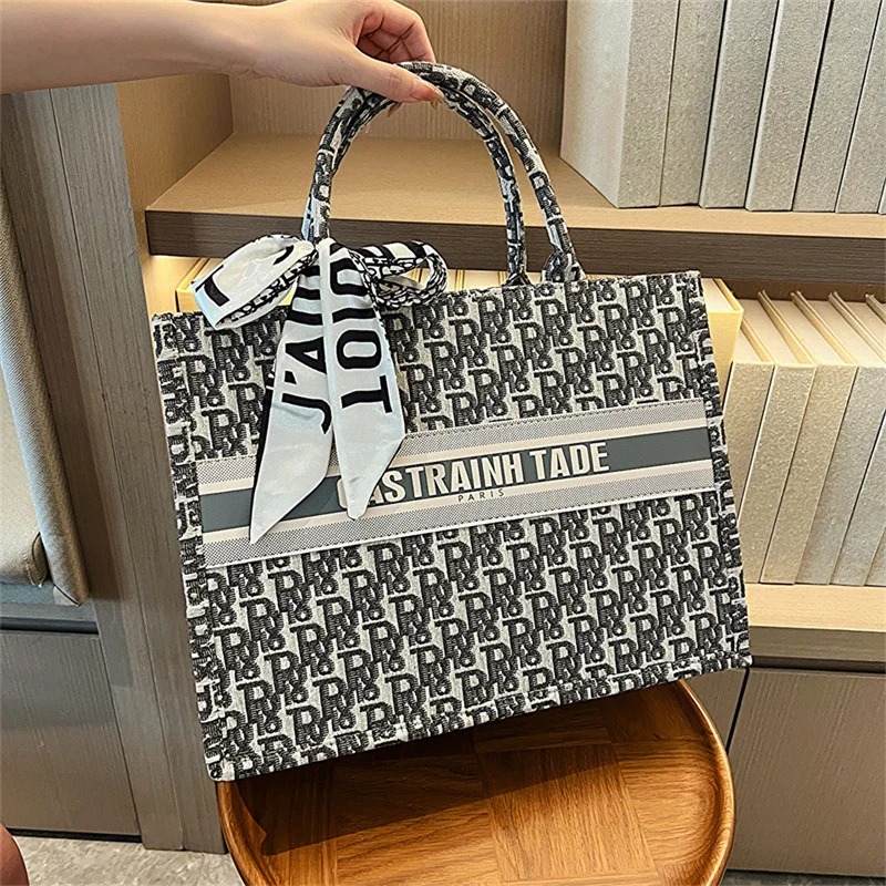 

2025 Luxury Extra Large Tote Bag For Women, Designer-inspired Underarm Shoulder Bag With Adjustable Strap, Water-resistant Work