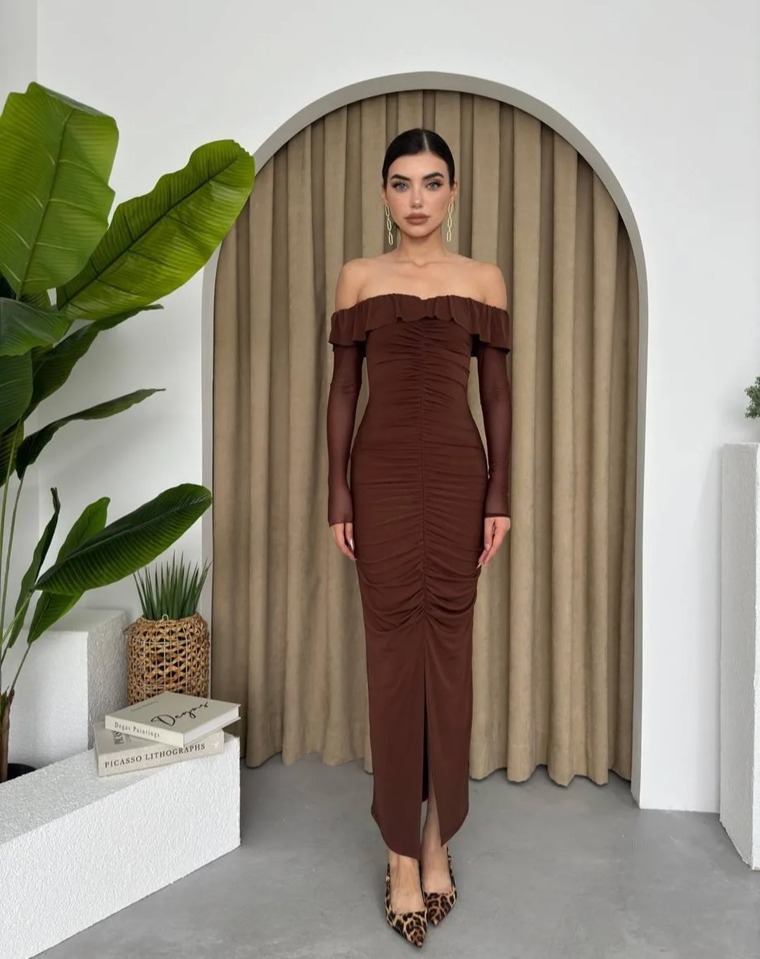 

Customized Jersey Straight Off the Shoulder Evening Dress Boat Neck Front Slit Ankle Length Long Sleeves Fashion Photo Color