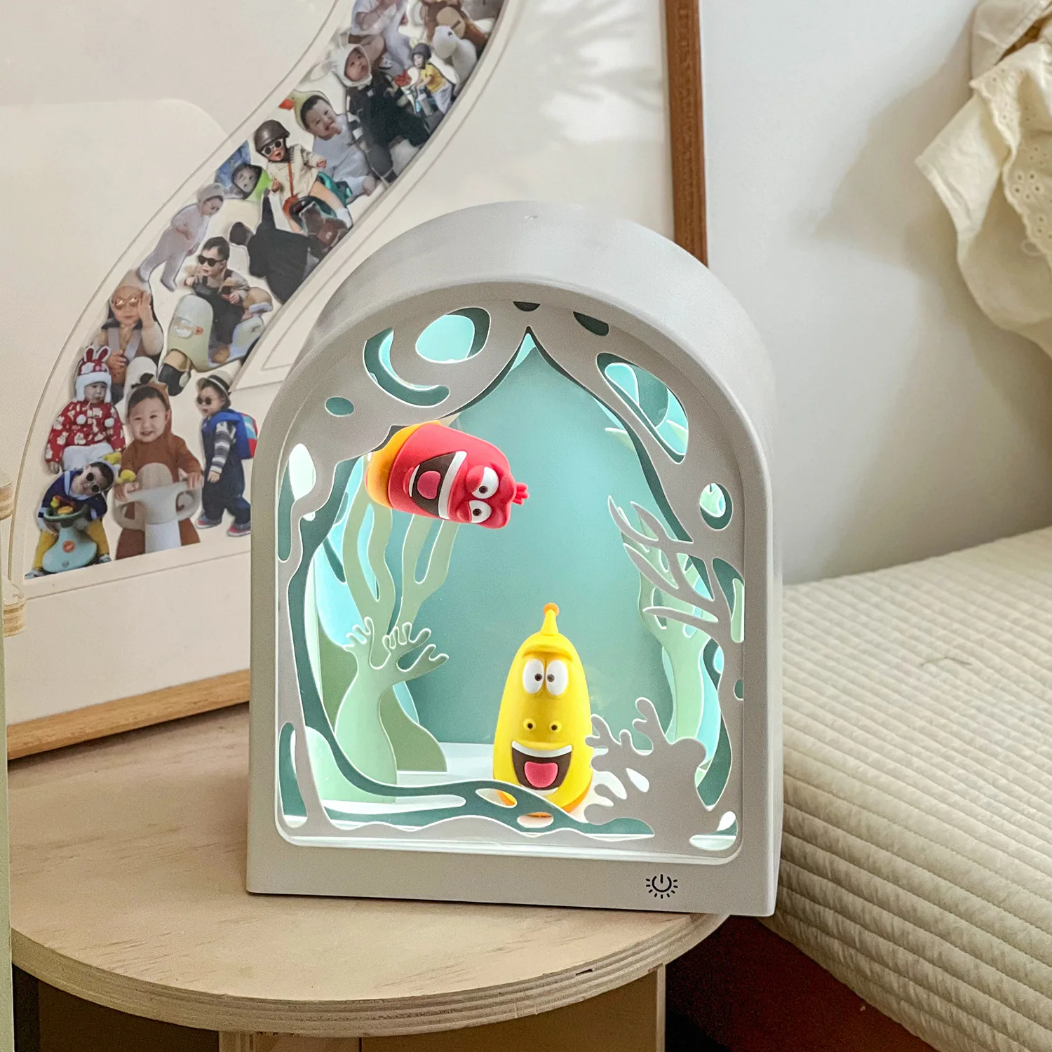 

Hilarious Bug Night Light Bedroom Bedside New Wireless Charging Desktop Ambient Forest Theme