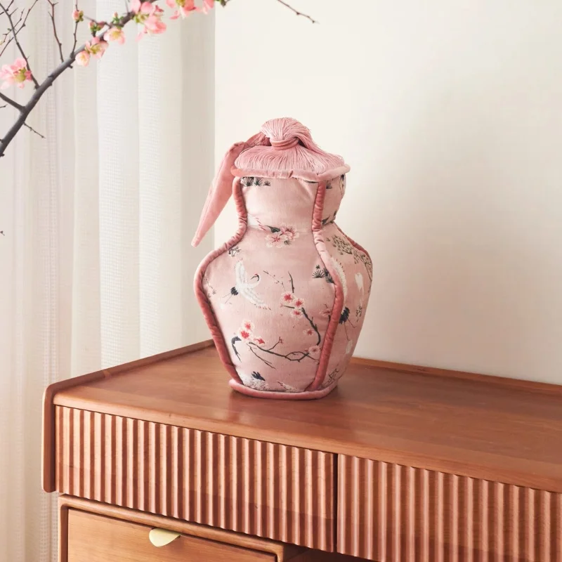 China Porcelain Pillows Vase Shape Cushion Luxury Retro Pink Cushions Decorative Pillow For Sofa Chair Bedding Home Decoration