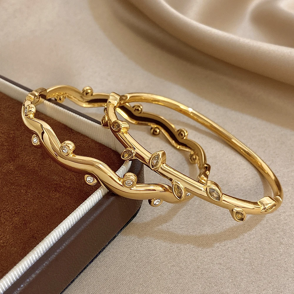 Mode 18k Gold Überzogene Strass Blatt Welle Manschette Armband Armreifen Für Frauen Trend Wasserdicht Edelstahl Schmuck Geschenke