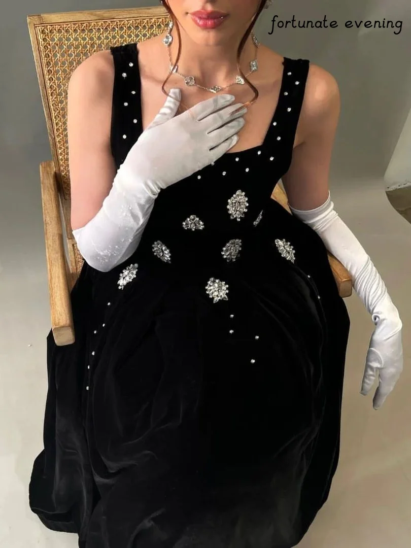 Fortunate Evening Elegant Vintage Sexy Black Velvet Crystal Beading Gloves Formal Occasion Prom Dress Evening Party Gowns