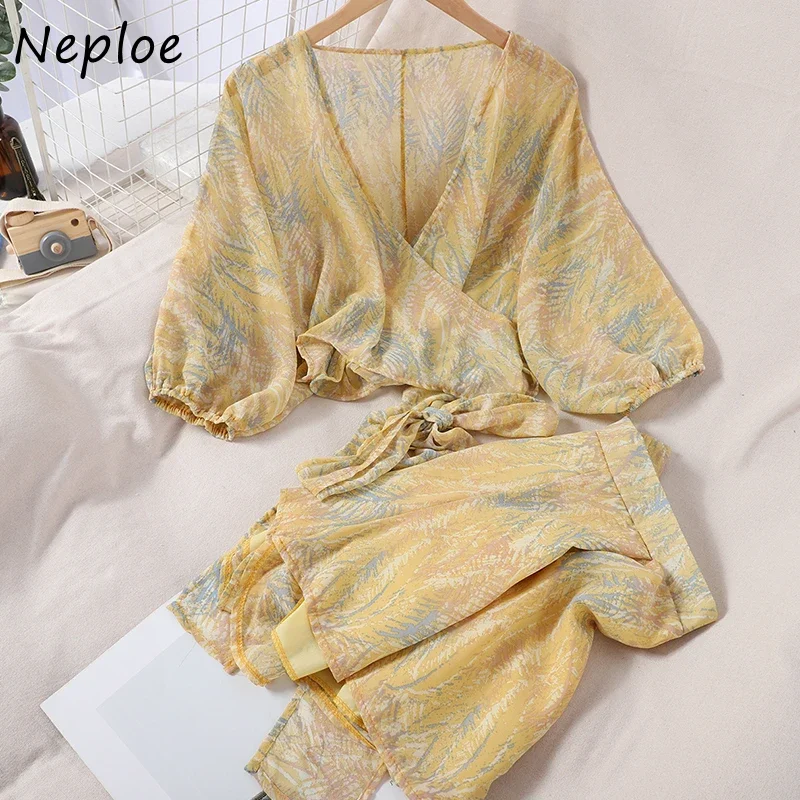 Neploe 2 Piece Outfits Women Fashion Strap Short V-neck Shirt High Waist Slim Wide Leg Shorts Printed Suit Ladies Summer 1E594