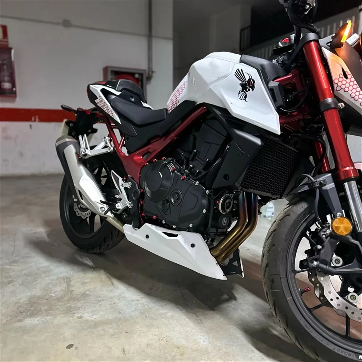 غطاء هدية لهيكل المحرك السفلي للدراجة النارية Honda CB750 Hornet (2023-2024) -T45C