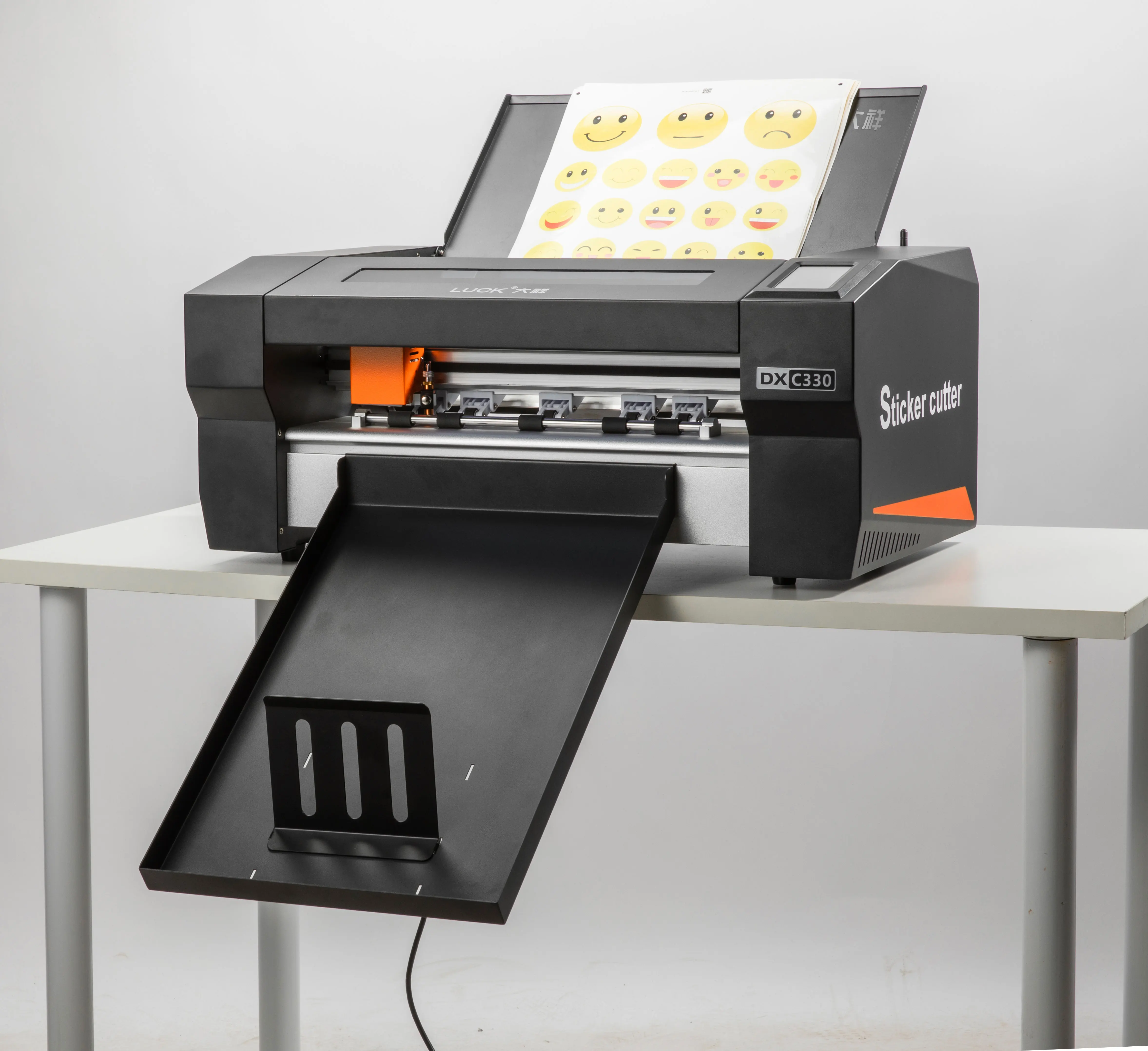 

FRONT DXC330 Sheet Label Cutter 330*488mm Micro Stepper Motor Camera for 100% Automatically Contour Cutting with 12 Languages.