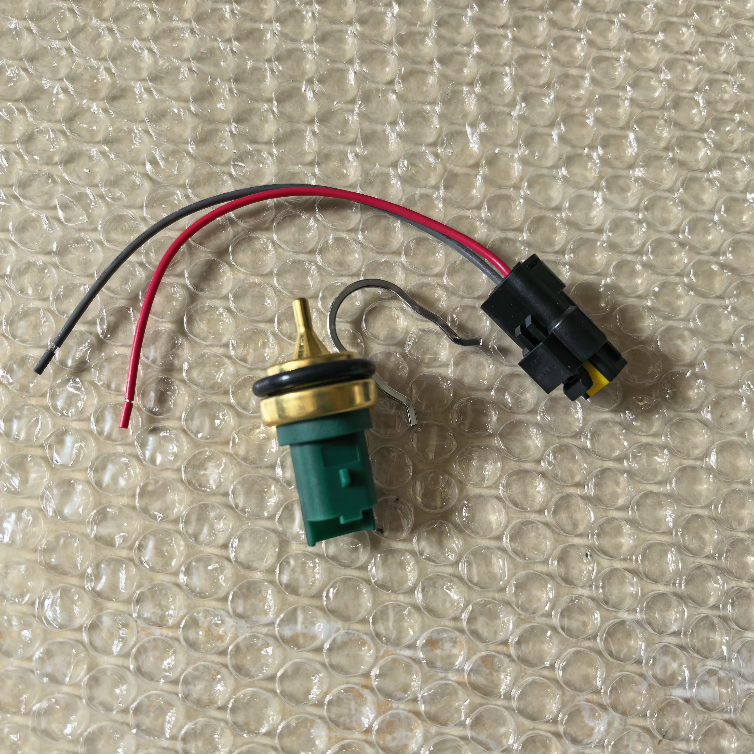 Engine Coolant Temperature Sensor Switch + Pigtail Connector for Mini R56 R55 R57 One Cooper S 13627535068 / 13 62 7 535 068