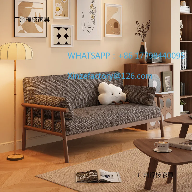 Anpassbarer Doppelzweck-Sofatisch und Stühle aus Vollmassivholz für kleine Wohnungen im japanischen Stil für drei Personen