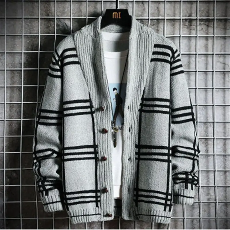 Autumn and Winter New Korean Version Versatile Commuter Men\'s Clothing Splice Button V-Neck Long Sleeve Casual Plaid Sweater