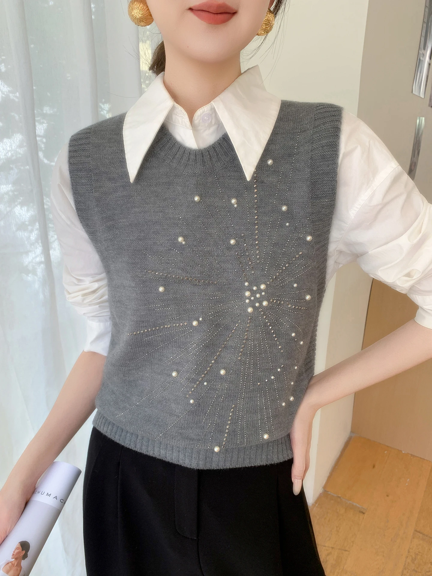 

Женский вязаный жилет с тяжелыми украшениями, весенне-осенняя внутренняя одежда, топ с подплечниками, круглый топ Ne, обычная длина LA-00