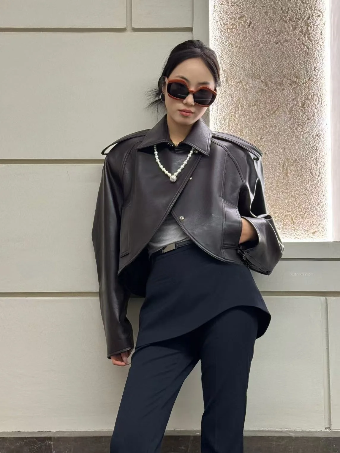 

2025 New Sle Women's eepskin Leather Jaet Loose Fit Versatile Casual Top Quali Genuine Leather Faionable Outerwear