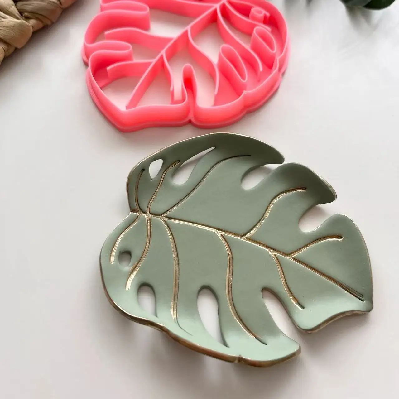 Daisy Polymer Clay Trinket Dish Cutter Shell Palm Leaf Flower Shape Clay Coaster Mould DIY Plate Tray Mold Handmade Clay Tools - view 3