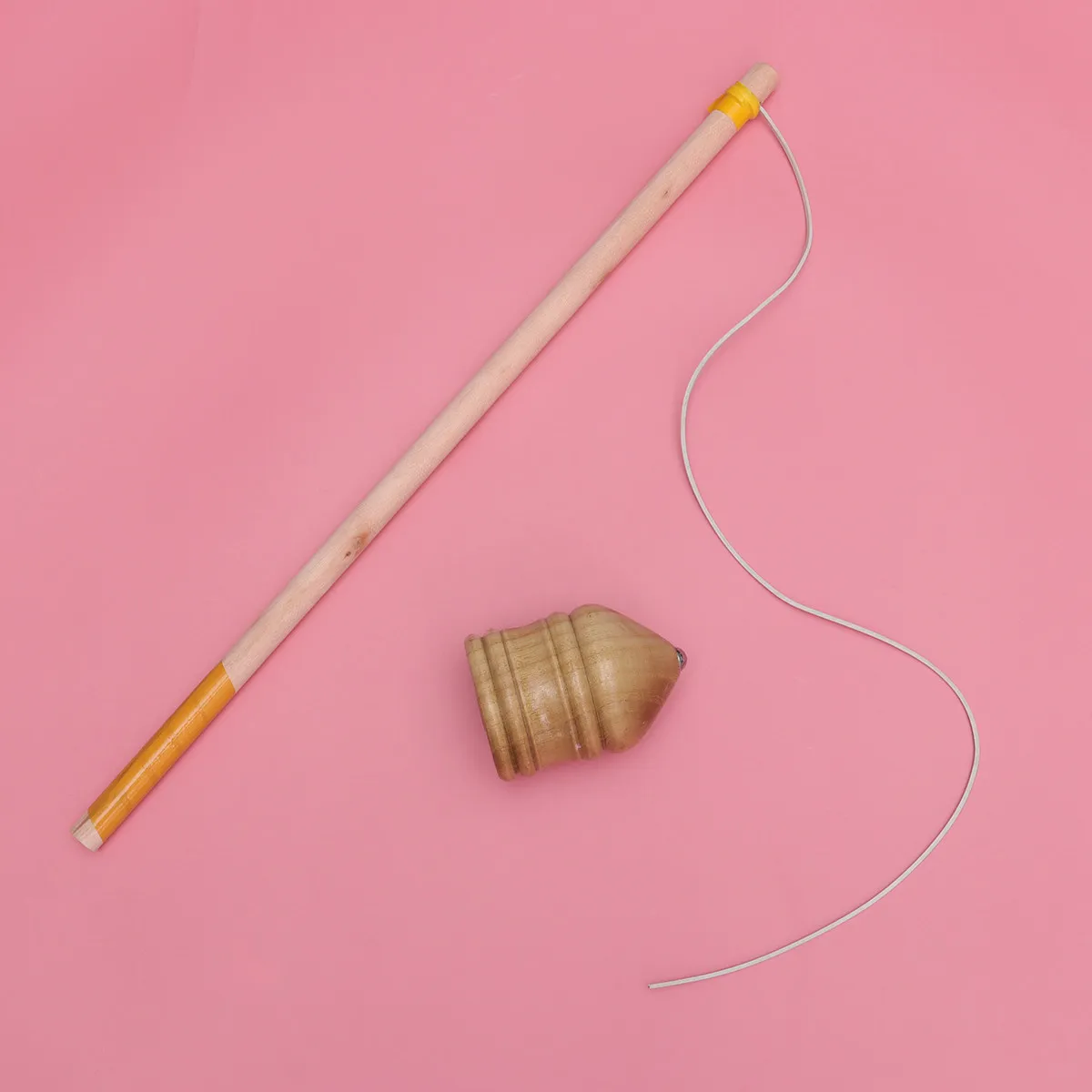 

Винтажный деревянный волчок из коричневого вяза 7 см для развития мелкой моторики у детей, забавная игра-активность