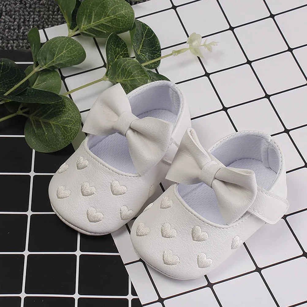 

1Pair Baby Prewalker Shoes 11cm 4us 3uk 19.5eu Heart Pattern Bowknot Comfortable Durable Pretty Attractive Gift