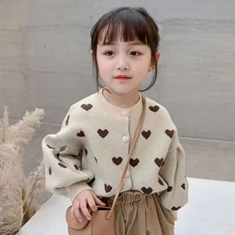 

Вязаный кардиган для девочек с пышными рукавами и узором в виде сердечек, модный весенне-осенний свитер с длинными рукавами, топ для детей