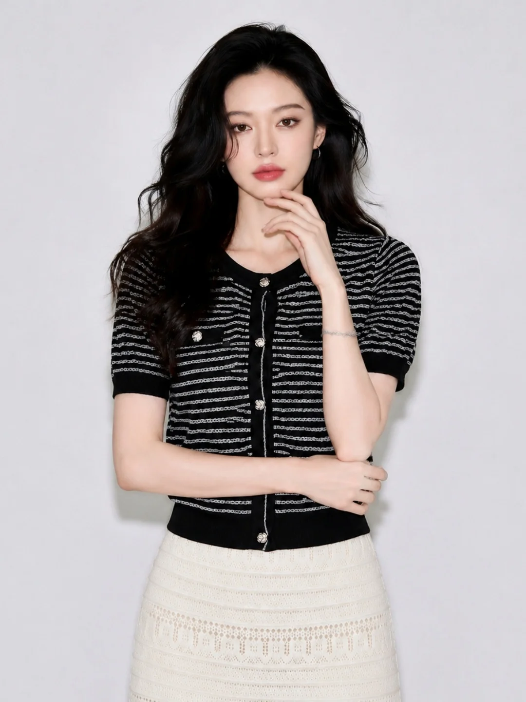 Summer 2026 Women's Striped Short Sleeve Knitwear Single Button Color Block Commute Fashion Top Soft Straight Cut Korean Style