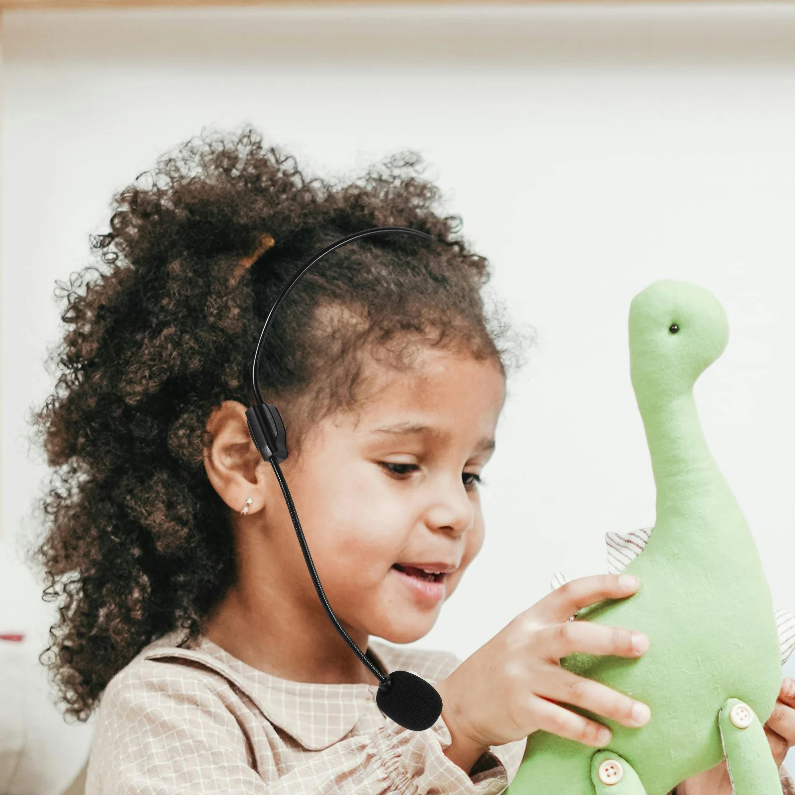 Microfono ad puntello per bambini Adulti Giochi teatrali Spettacoli in classe Microfono con cuffia finta nera Simulazione realistica Leggero