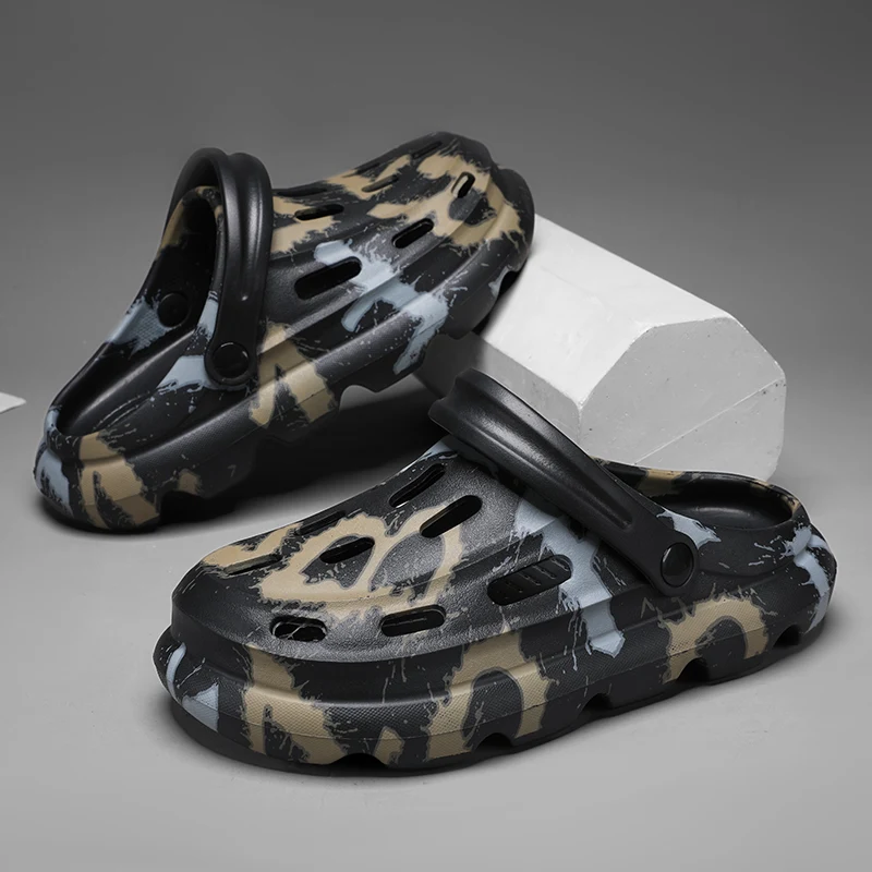 

Summer wear non-slip thick sole new graffiti beach sandals male baotou soft sole slippers fashion trend personality