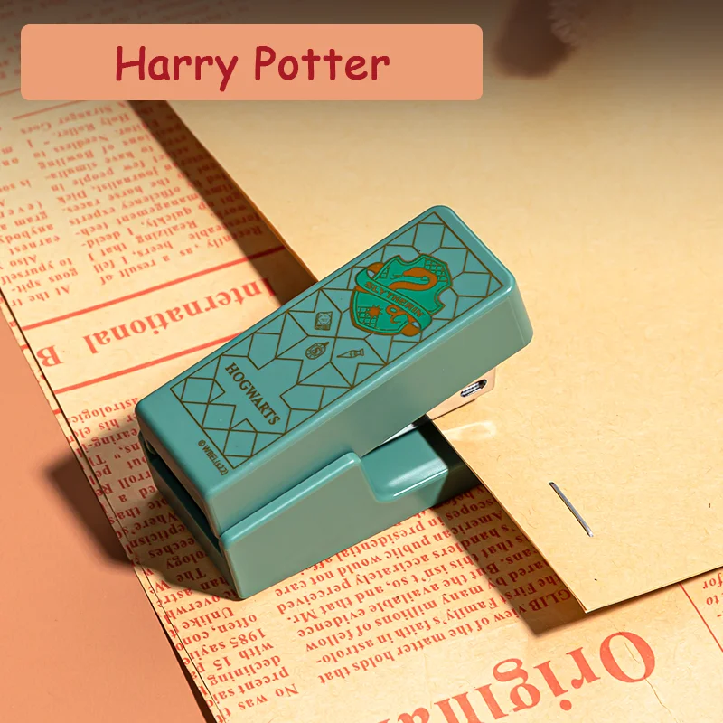 DELI-Juego de grapas de Harry Potter, herramientas de encuadernación, papelería, oficina, escuela, suministros para estudiantes, 0258