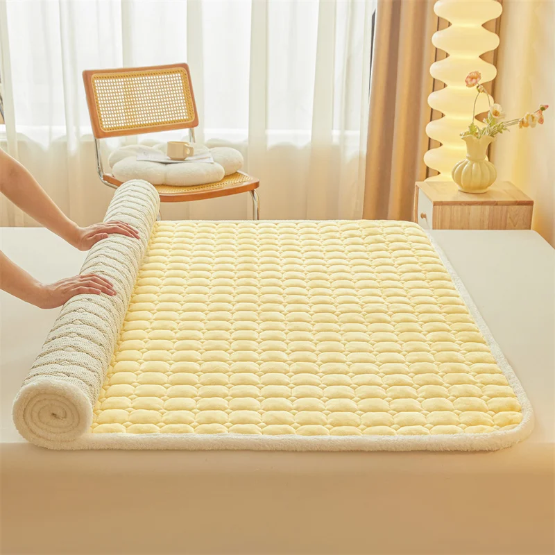 Yellow Mattress Topper Velvet Bed Mat Cover Quilted Bed Linen Single/Twin/Queen/King Size Bed Topper топпер матрас(No Pillowcase