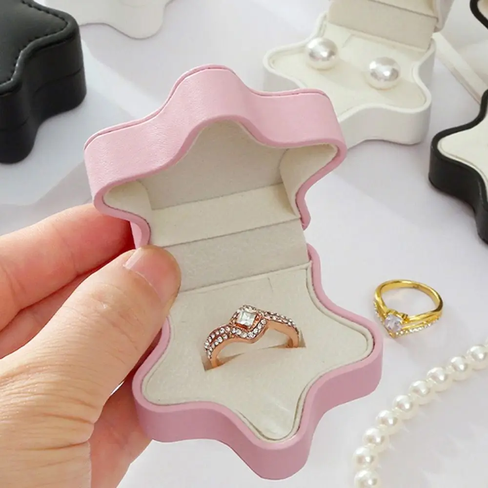 Caja de almacenamiento de joyería en forma de corazón y estrella, Mini organizador de pendientes y anillos de cuero PU, estuche de exposición impermeable para collares, suministros de viaje