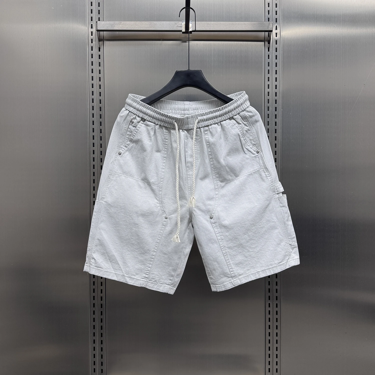 

Американские рабочие брюки High Street, новые летние мужские повседневные брюки, модные свободные спортивные брюки с пятью точками, прямые брюки с деталями