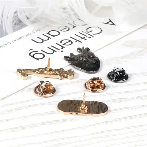 10 best sales नर्स ब्रोच - №8