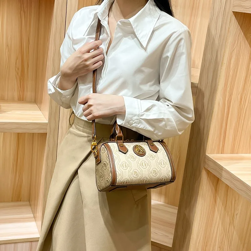 Light luxury brand genuine leather pillow bag for women\'s new 2023 high-end designer retro one shoulder crossbody portable small