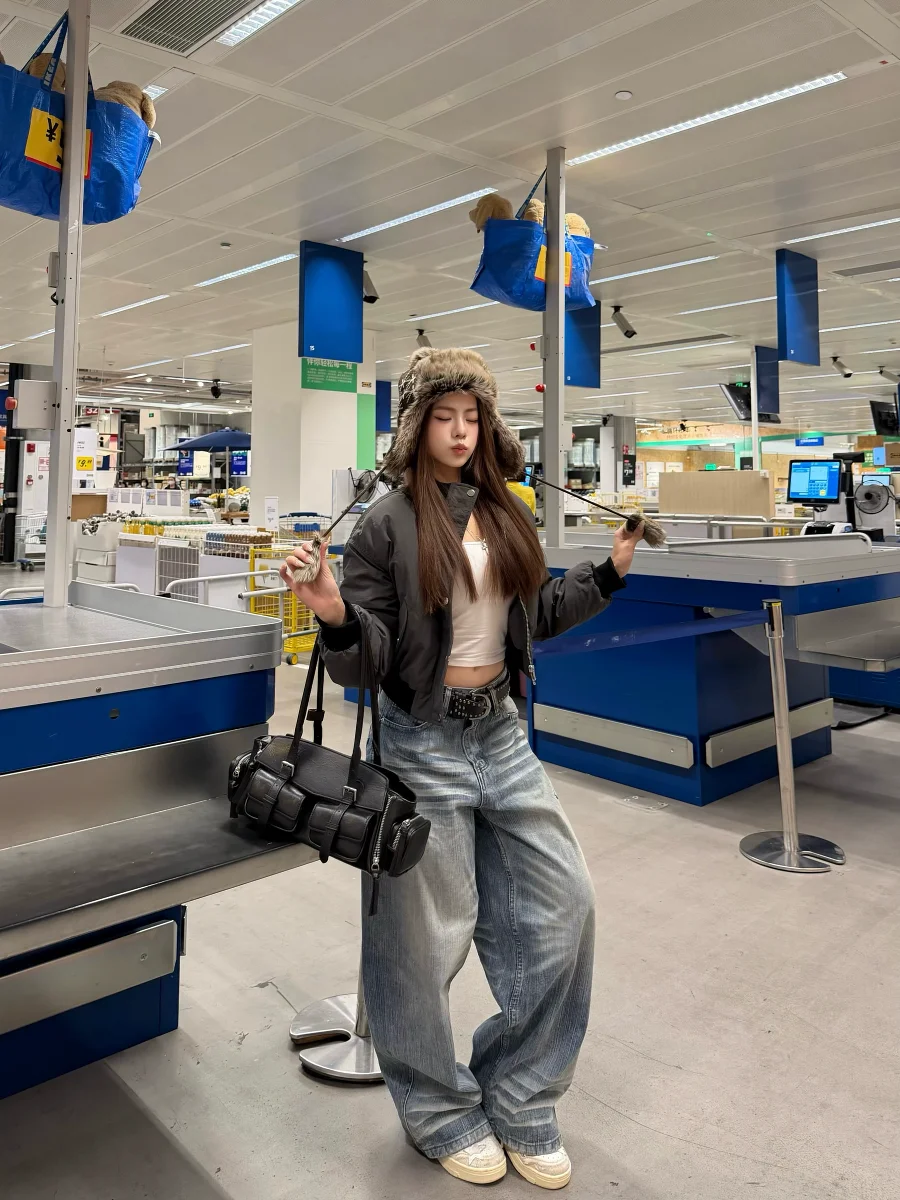 

Caiii American Retro Light Blue Faded Wide Leg Jeans Men Loose Slimming Drapey Floor-Length Trendy Cotton Casual Pants