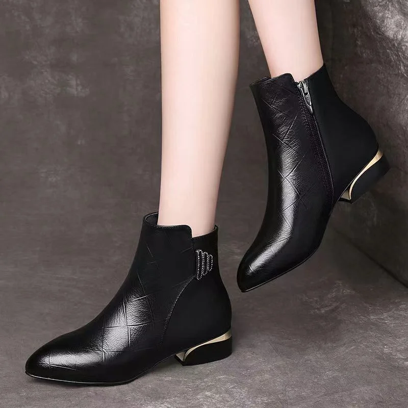 British Style Women\'s Boots Autumn and Winter Pointed Toe 2022 Fashion Thick Heel Ankle Boots Shoes Chelsea Boots Sewing Boots