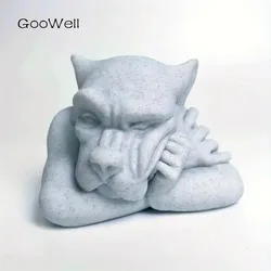 1Pc Gargoyle Dog Figurine, Plastic Marble-Look Decorative Statue, Versatile for Indoor, Ideal for Garden, Home Decor